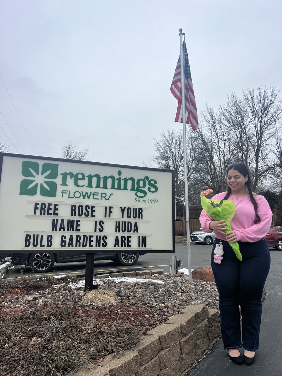 hayati 👩🏻‍❤️‍💋‍👩🏻 tweet media