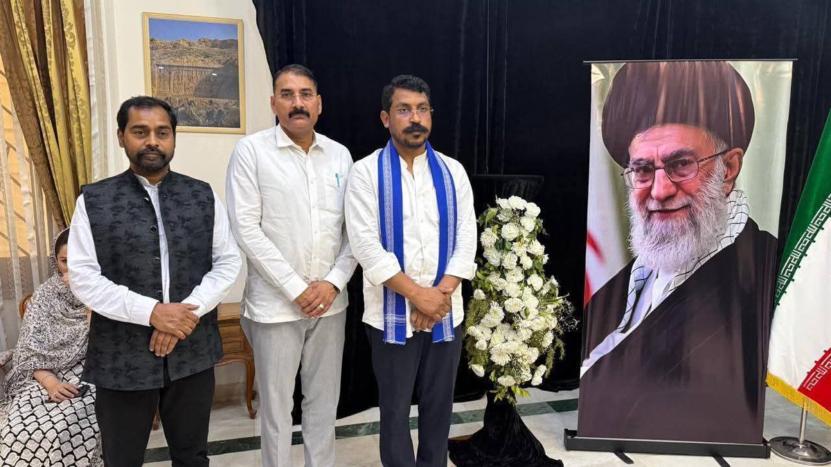 #ஈரான் நாட்டுக்கு ஆதரவாகத் தலைவர் திரு அண்ணன் #சந்திரசேகர் ஆசாத் நாடாளுமன்ற உறுப்பினர் #பீம்ஆர்மி மற்றும் #ஆசாத்சமாஜ் கட்சியின் தேசியத் தலைவர் மற்றும் நிறுவனர்