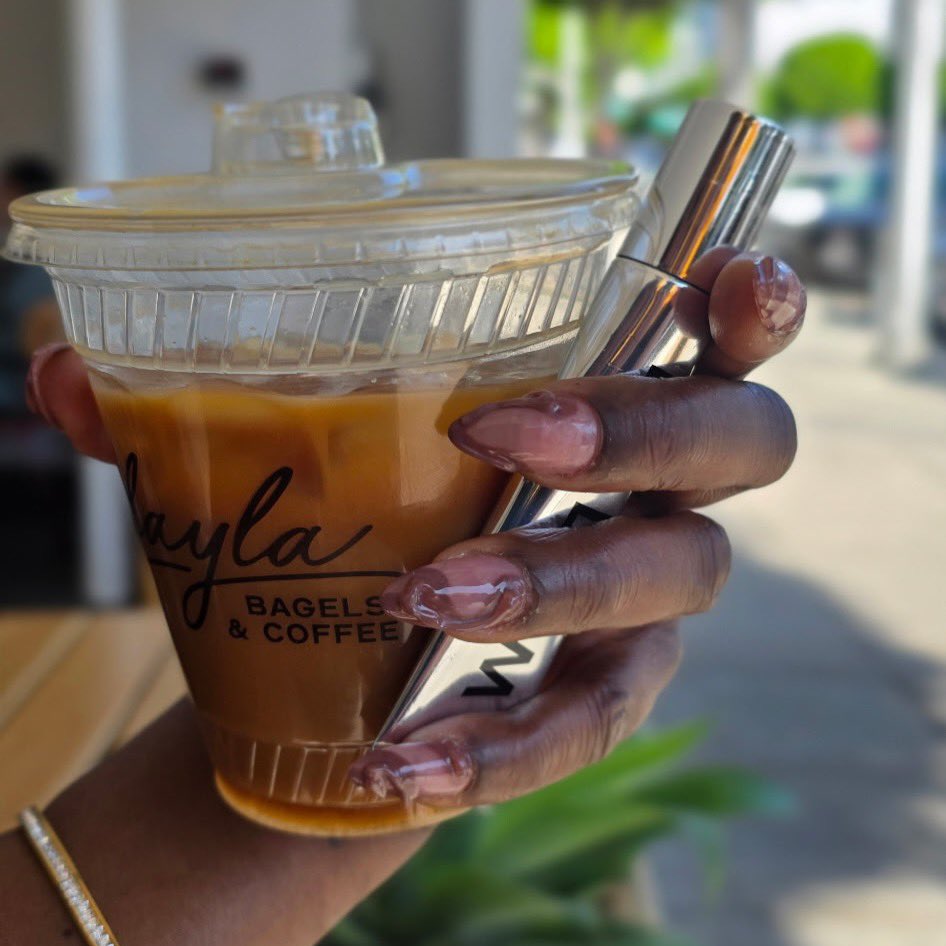 AYOwhitney's tweet image. Who doesn’t love chocolate? 🍫 
 Keep the #nailfies coming! 😍🤎 

@whitneygalorenails dm for inquiries✨