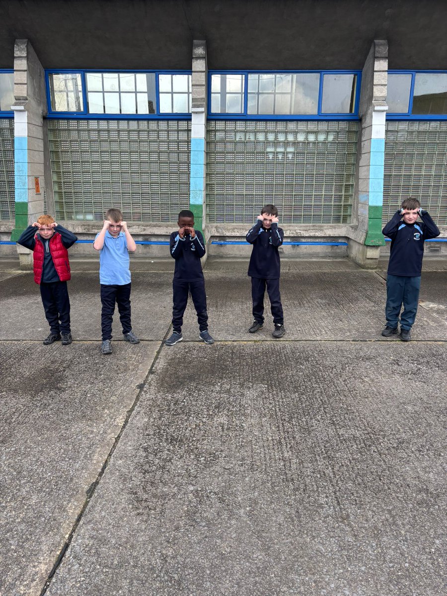 stmarysnsLK's tweet image. Kickboxing after school with Ms.Kiely! Shoutout to Jamie who was a brilliant assistant coach. Well done all! 🌟 🥊 #KeepFit #TrainHard