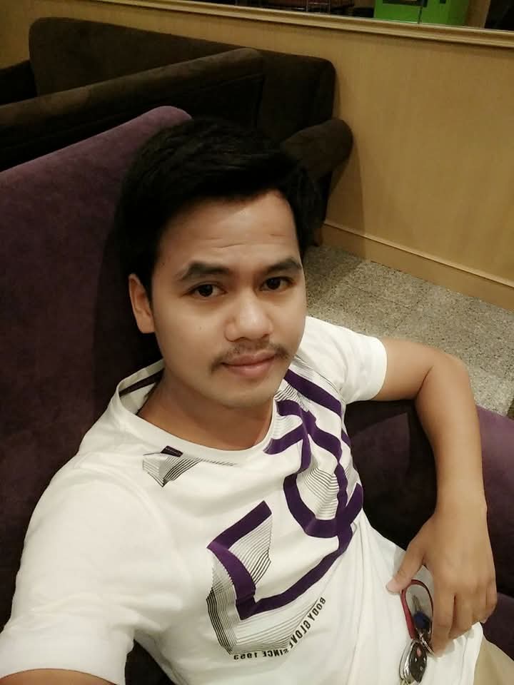 bank tweet media