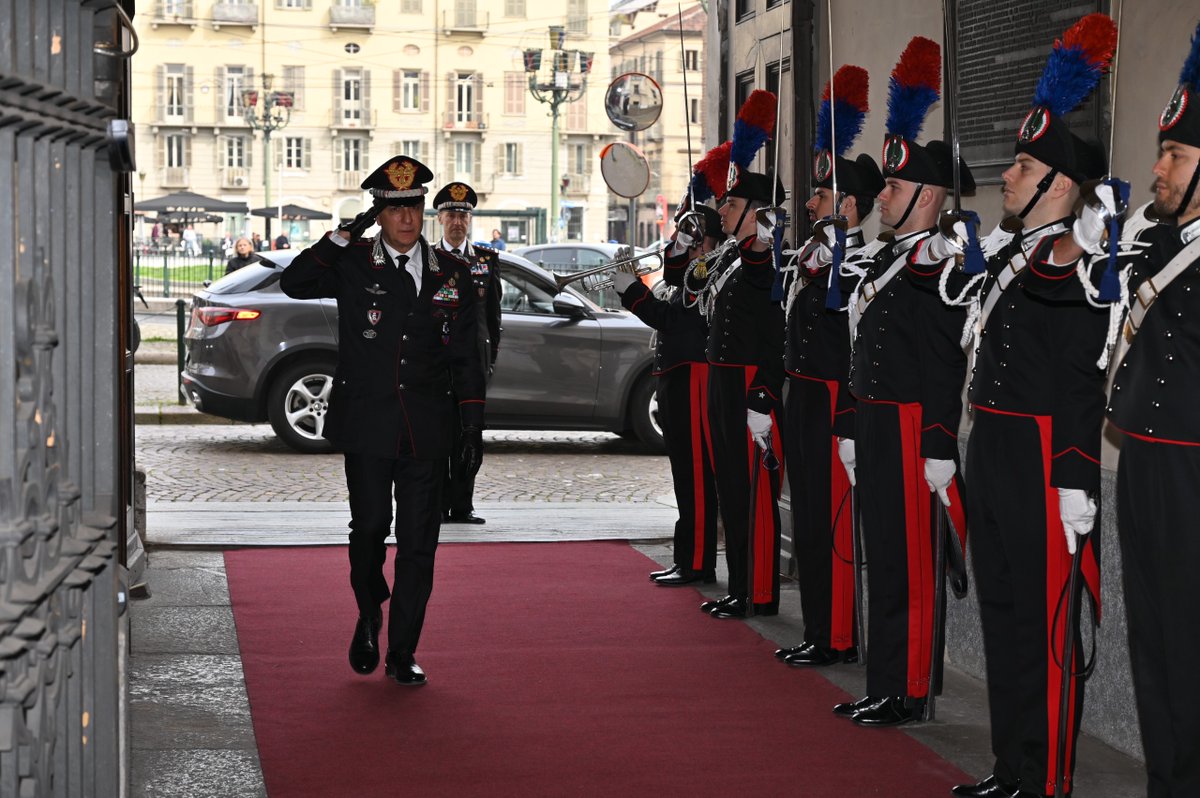 _Carabinieri_ tweet picture