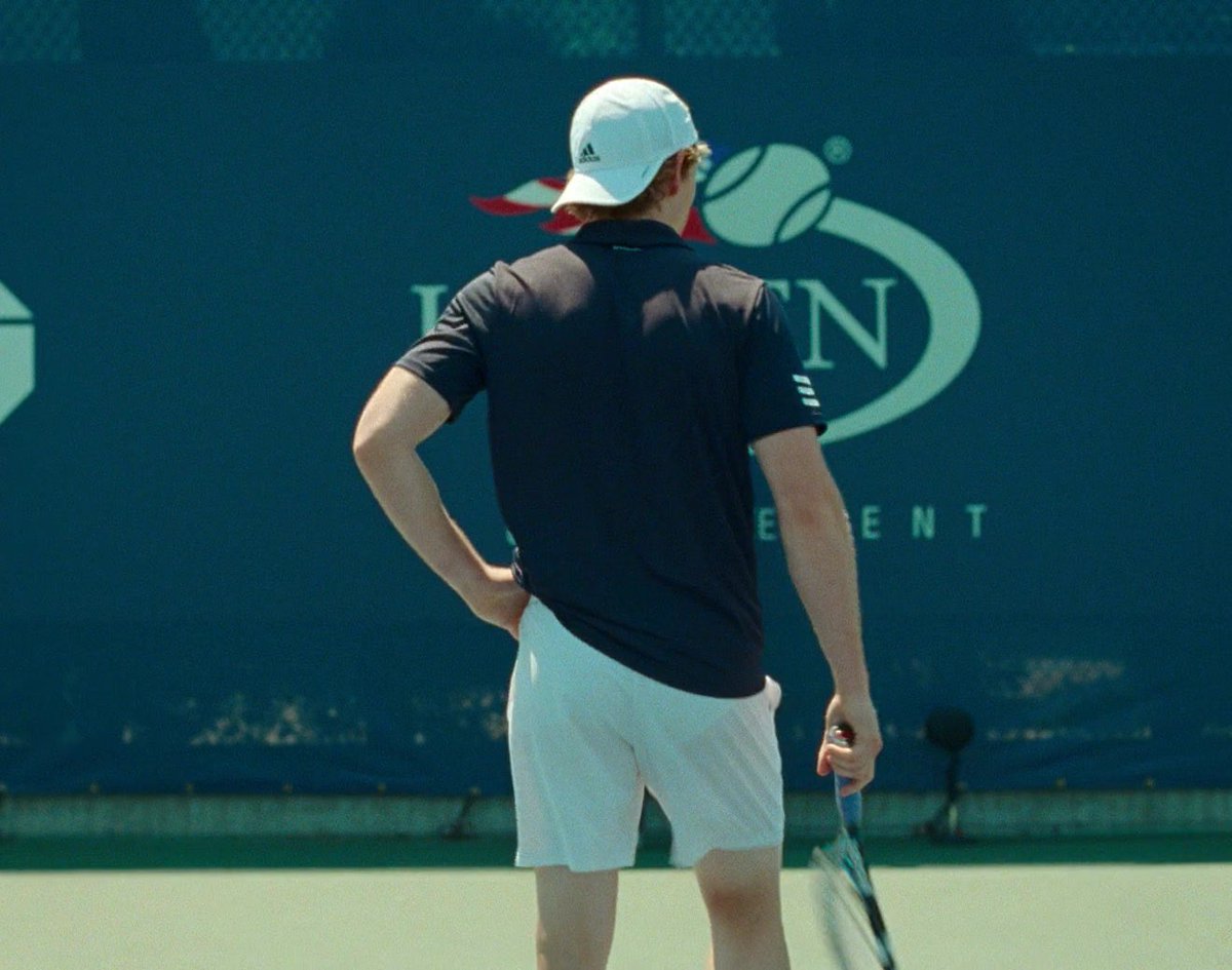 bro i can see your undies