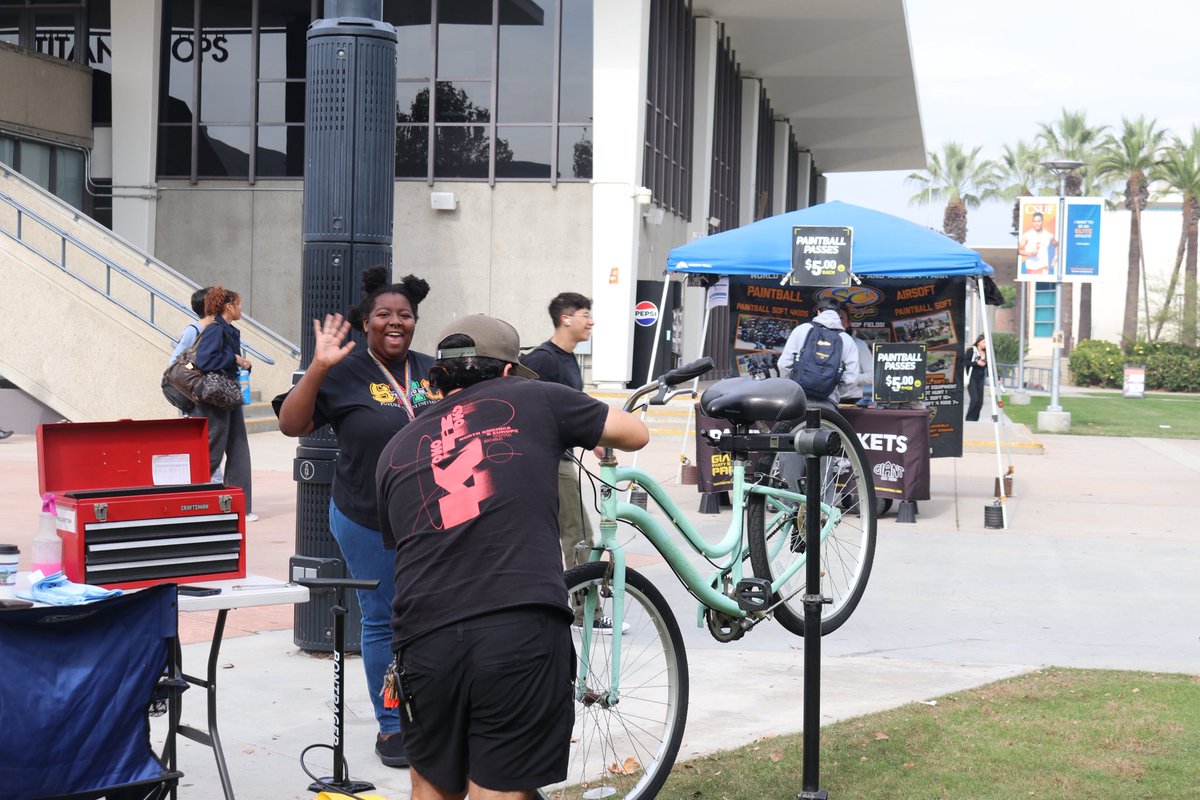 CSUF Parking & Transportation Services tweet media