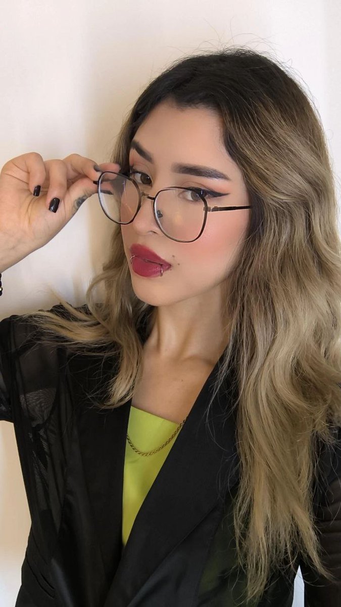 Crystal🌹🖤 tweet media