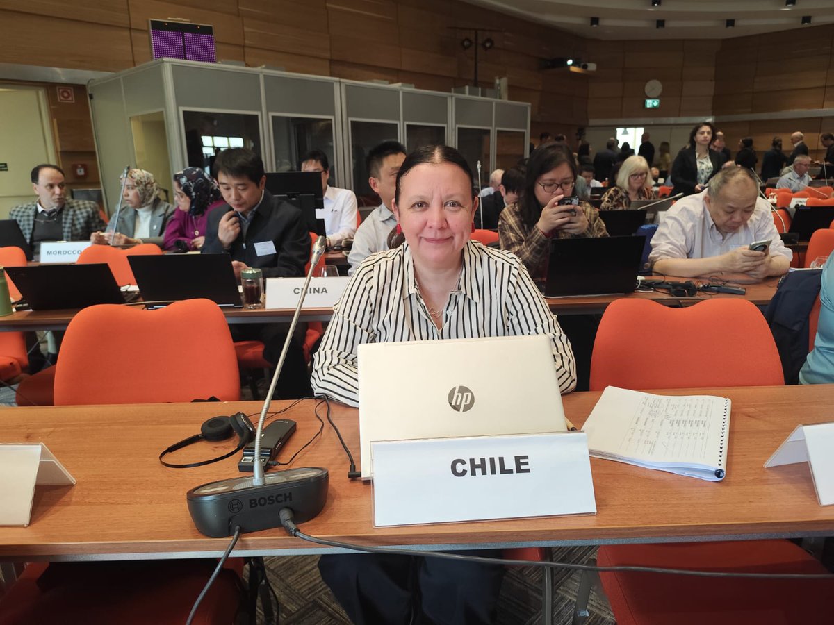 Instituto de Salud Pública de Chile tweet media