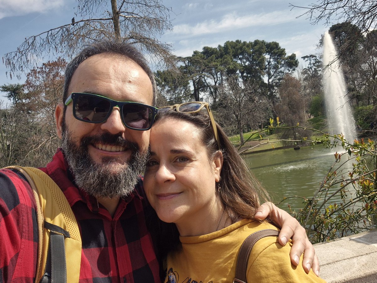 10 años. 120 meses. 3,652 días (con bisiestos incluidos 😉). Gracias por ser mi lugar seguro y por todo lo que haces por mí y los enanos a diario. Eres mi mejor decisión desde hace más de una década. Feliz aniversario <a href="/filostro/">filostro</a>