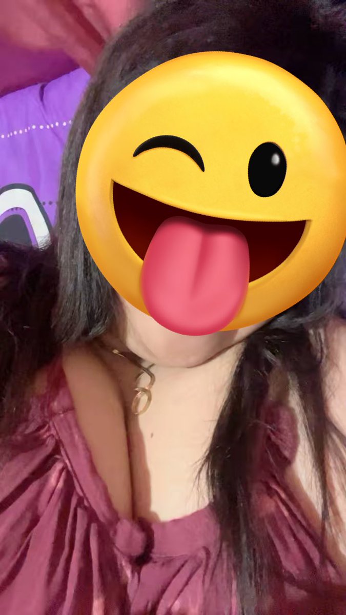 Mommysyemock tweet media