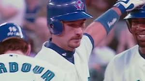 nut_history's tweet image. Name a catcher that wasn't a superstar; however, you absolutely loved.

I'll start: Darren Fletcher with the Blue Jays