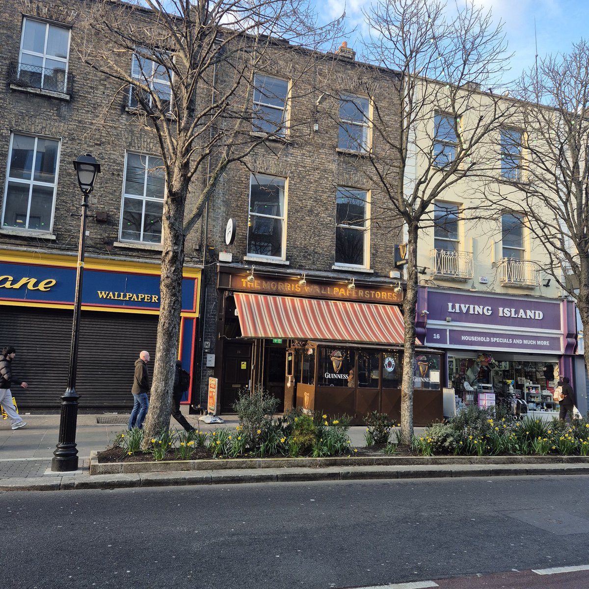 MorrisBarDublin's tweet photo. It's a lovely sunny afternoon for a cold beer! 😎 Add a pizza €16 #TalbotSt #Themorrisbar #Irishpub 🍀☘️ https://t.co/YCJgVqW5eA
