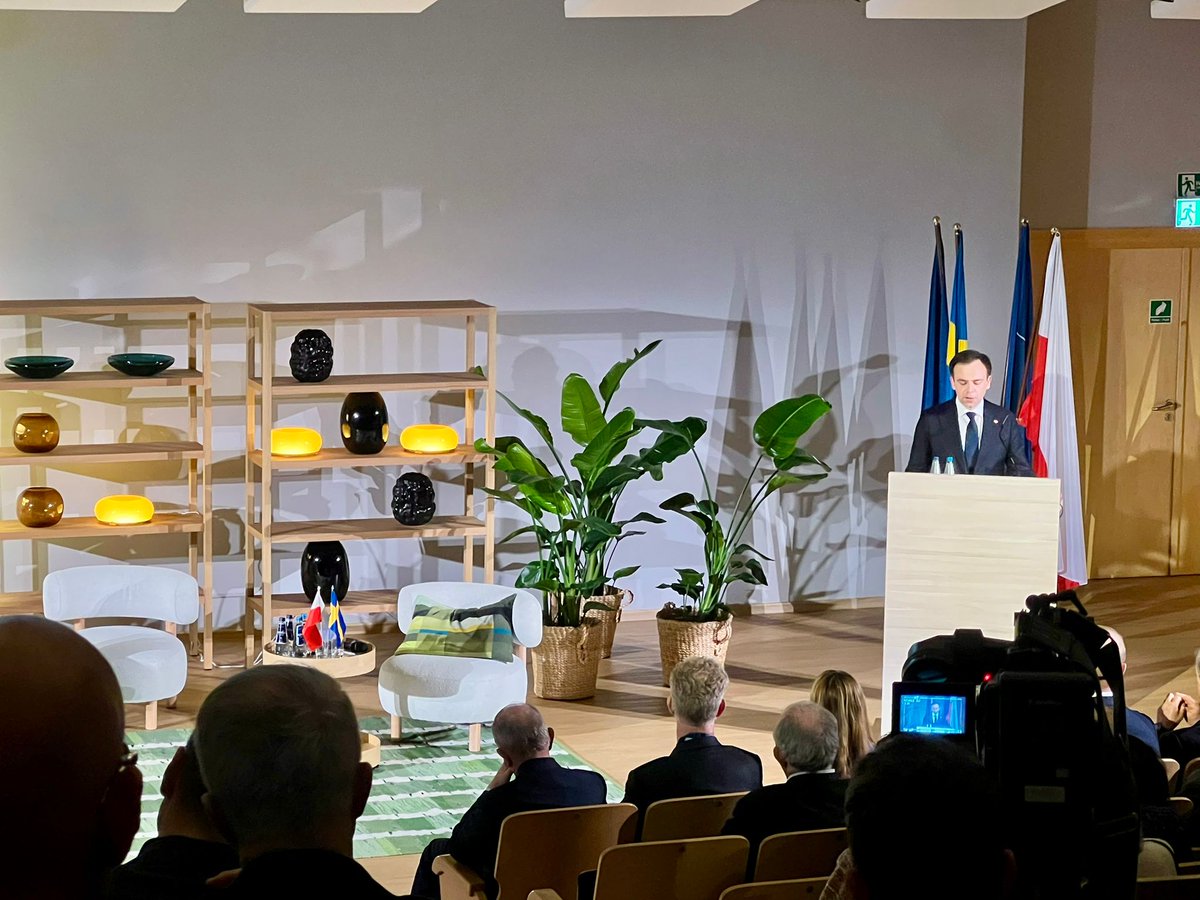 The Opportunity tweet media