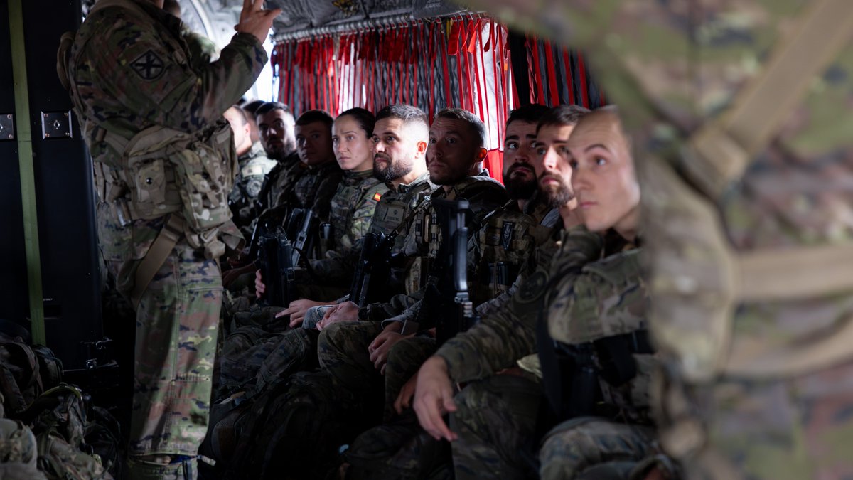 Guardia Real tweet media