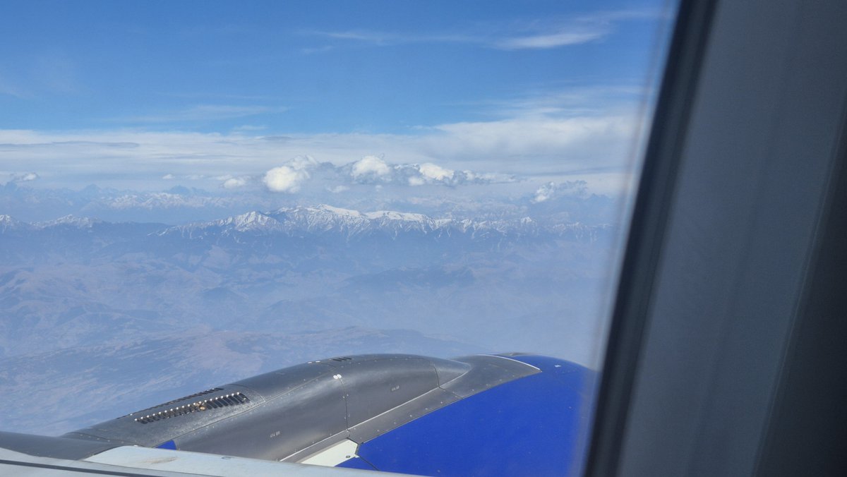 raahhulpuri's tweet photo. Window seat perks..... https://t.co/HeWnZeQaJJ
