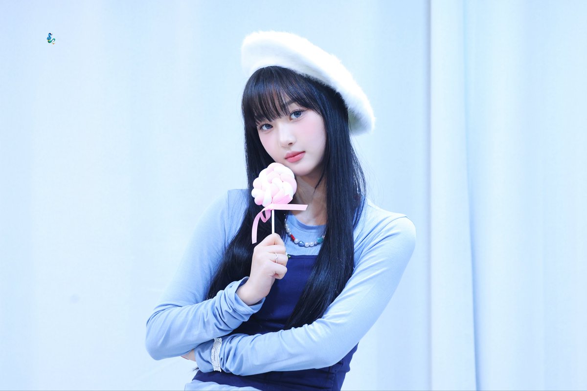 us_p_q's tweet image. 251207

#시안 #SIAN
#유스피어 #USPEER