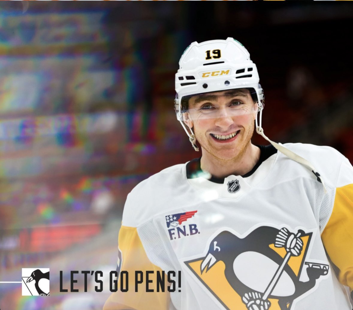 DEWEY😭😭😭 it's the fist time i've seen him smile this big oh my god