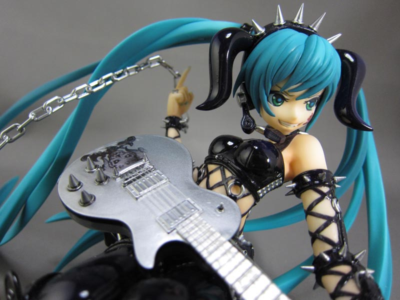 Dark Figures tweet media