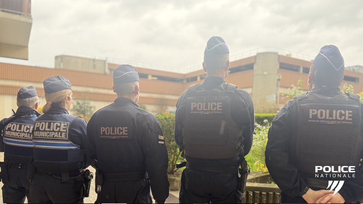 Police Nationale 42 tweet media