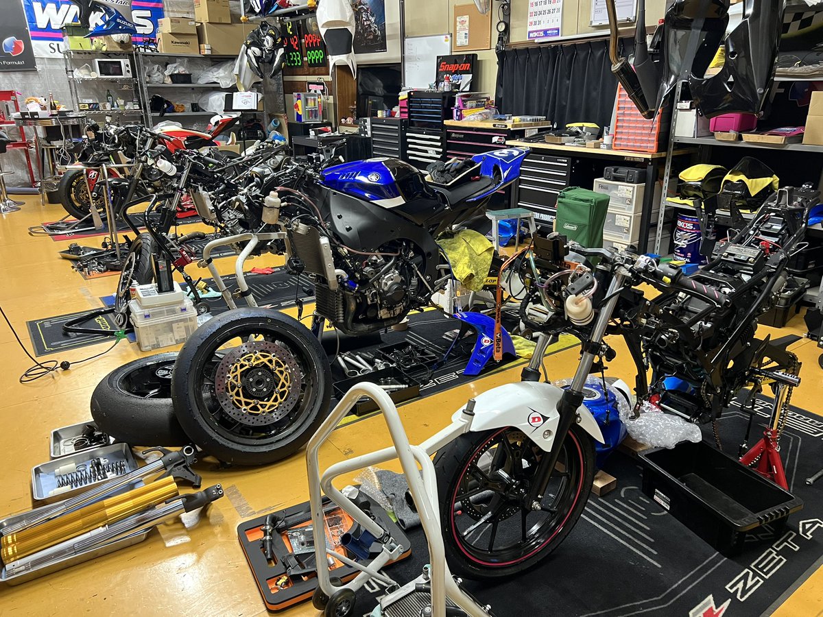 なんかバラバラなバイクばかりになったw