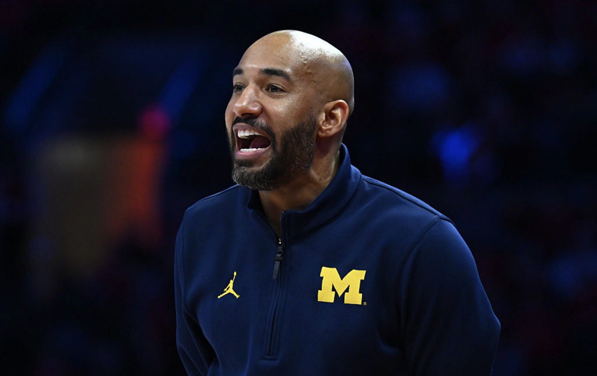 Pete Thamel tweet media