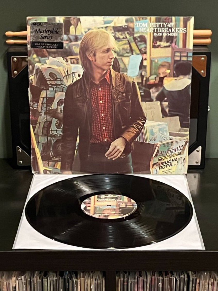 Czar321's tweet image. Tom Petty And The Heartbreakers - Hard Promises #NowPlaying