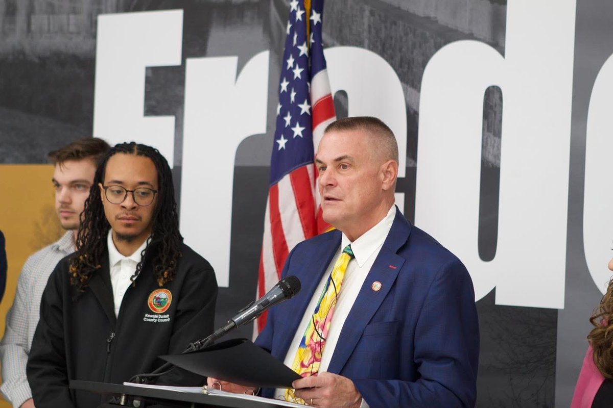 Brad W. Young tweet media