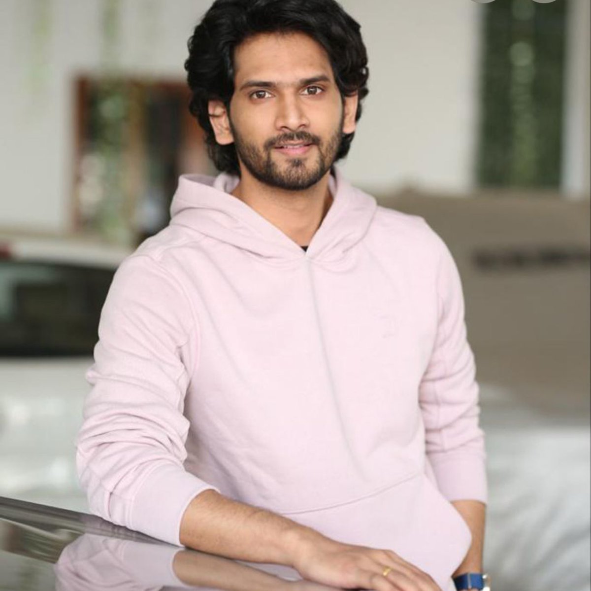 బేబీ హీరో విరాజ్ అష్విన్ తో మాట్లాడటం జరిగింది. ప్రెస్ మీట్ ఏంటి ఎందుకూ అని అడగ్గానే మాట దాటవేసారు ఆయన. చూడాలి ఒక నటుడు ప్రెస్ మీట్ పెట్టడం ఏంటో??