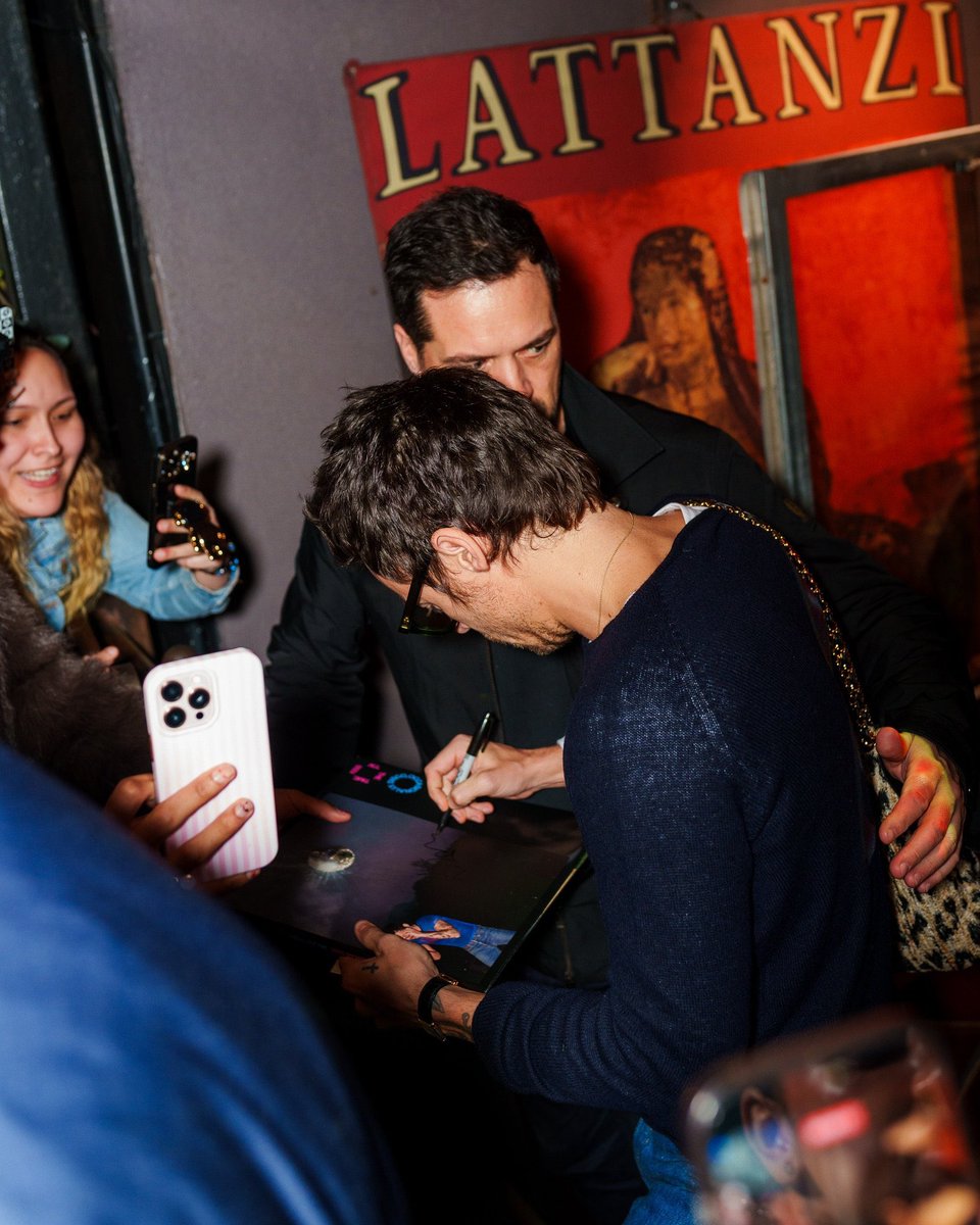 Harry Argentina HQ tweet media