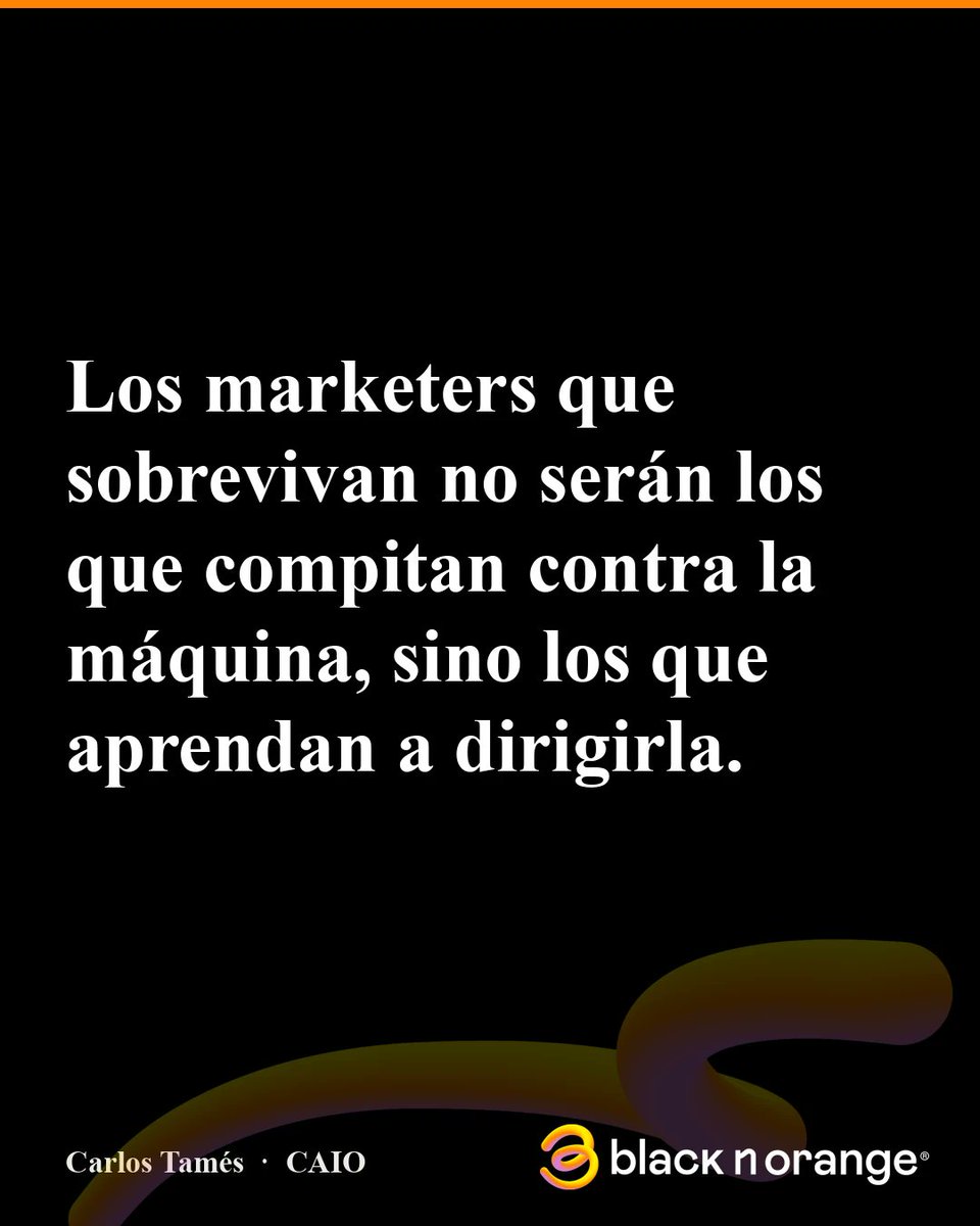 carlostamesm's tweet photo. Hoy por la mañana leí este artículo y me dejó pensando mucho.

Como alguien que se dedica al marketing, no te voy a mentir:
la cifra incomoda.

65% of marketing jobs may not survive AI.

Y sí, por un momento se siente como amenaza.

Pero después de darle vueltas, creo que la lectura más útil no es “la IA viene por nuestros trabajos”.

Es otra:

la IA viene por el trabajo genérico, repetible y fácil de reemplazar.

Eso cambia todo.

La ventaja ya no estará en simplemente “hacer marketing”.
Estará en pensar mejor, interpretar mejor, conectar puntos más rápido y ejecutar con criterio.

Por eso creo que los marketers que van a seguir siendo relevantes no serán los que compitan contra la máquina, sino los que aprendan a dirigirla.

Y además, van a tener que fortalecer lo que la IA no puede replicar:
las relaciones con clientes, el conocimiento institucional, el liderazgo, el criterio y la capacidad de entrar a una sala y hacer que las cosas pasen.

La IA no viene a reemplazar a todos.
Viene a dejar en evidencia quién realmente aporta valor.

Artículo:
https://t.co/bpw0sTlUNy