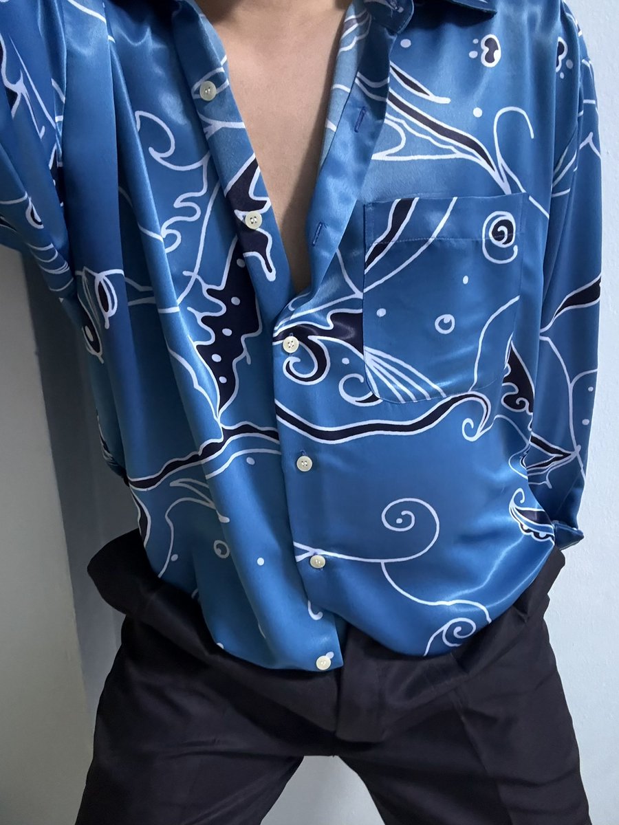 Sweatboy07's tweet photo. 喜欢Satin的我還是制服的我呢？ https://t.co/G30jBp0S6c