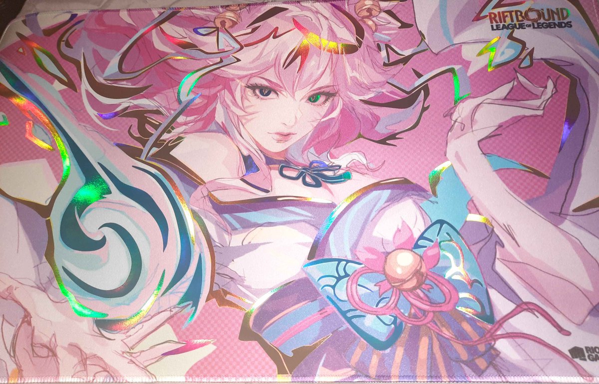 LapinFondu's tweet photo. @matifiedcustoms @DegenXPicker Just got it, thank you so much it looks absolutely gorgeous !!!! https://t.co/yMsoj5ASOy