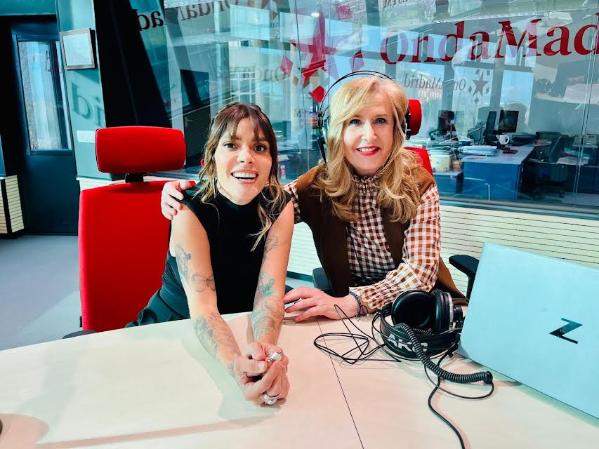 MadridDirectoOM's tweet photo. ▶️@ondamadrid
📻101.3-106FM
⏰17:00
👉ENTREVISTA a @kanygarcia que nos presenta su gira en España y su nuevo álbum "PUERTA ABIERTA"
🎙️En vivo en: @telemadrid 
https://t.co/5dmogHAs3o https://t.co/U6wn5rOoxf