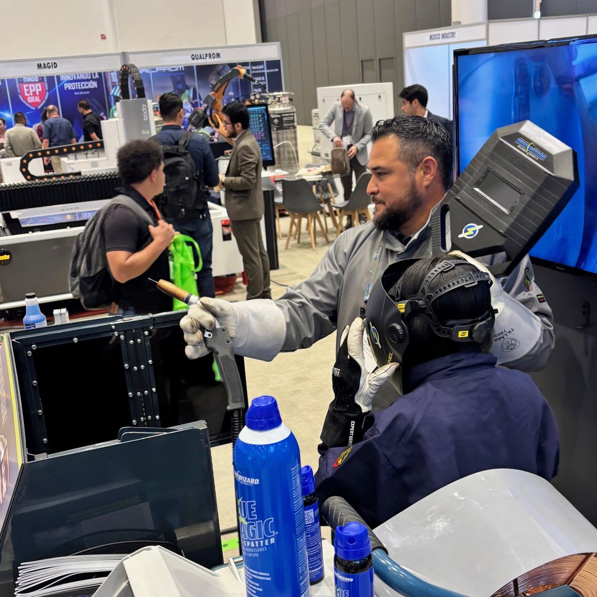 WireWizardUS's tweet photo. Today is the last day of WAFE México! There's still time to try out the PowerBall® MIG Welding Gun and talk to our team of experts for solutions to your toughest welding challenges. Muchas gracias to everyone who has stopped by so far!
#WAFE2026

Family Owned 🇺🇸 American Made https://t.co/hcguecFmbn