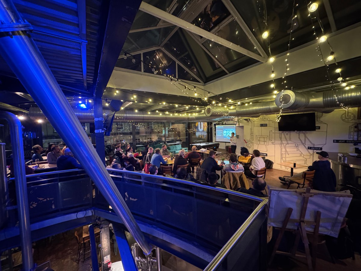 Reading Geek Night tweet media