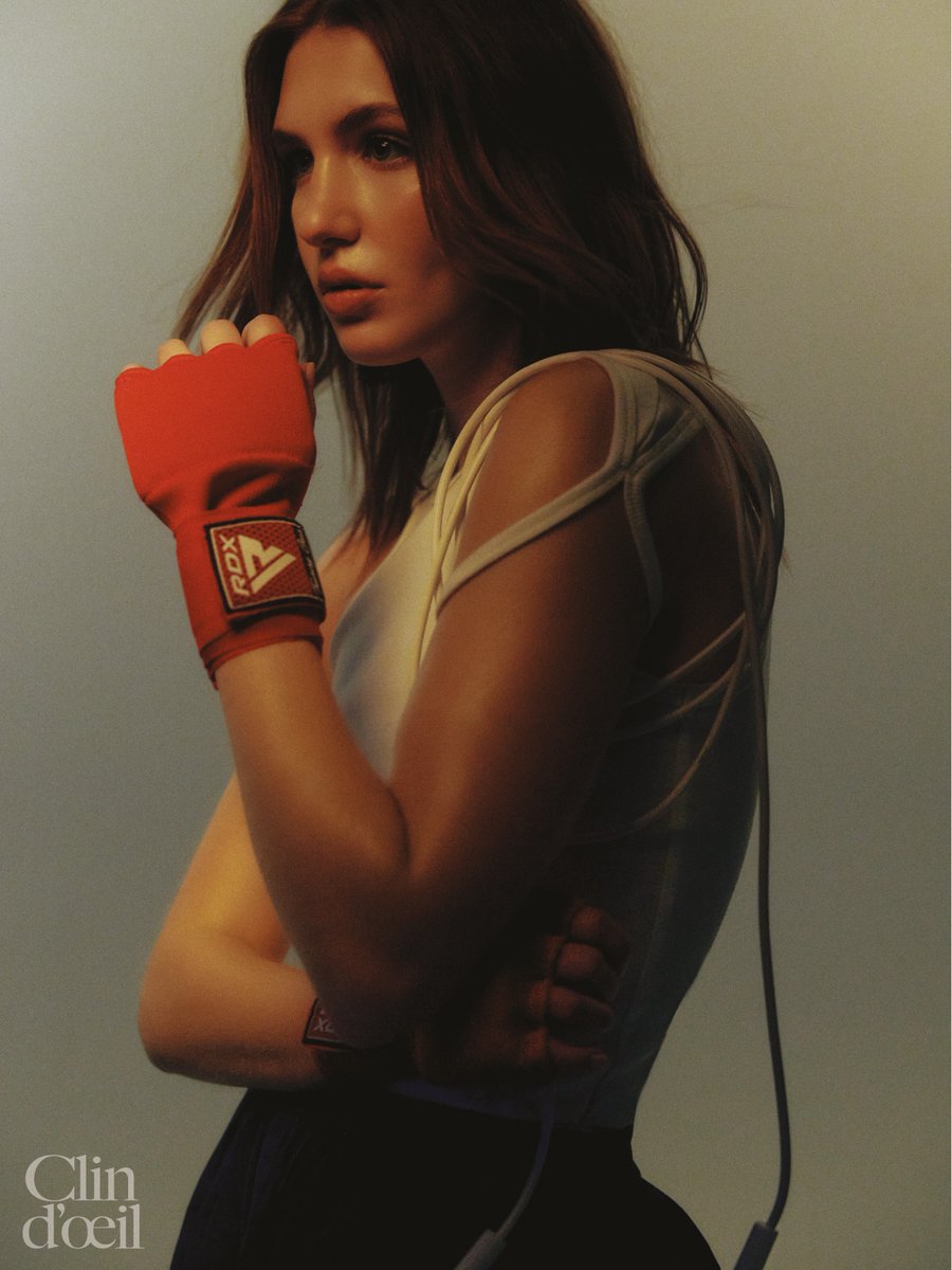 maxine 🐝 tweet media