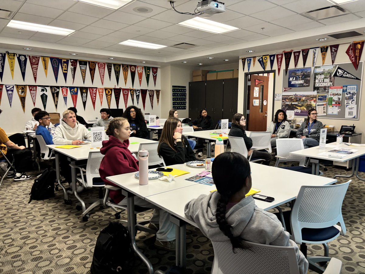 Cara Obrochta tweet media