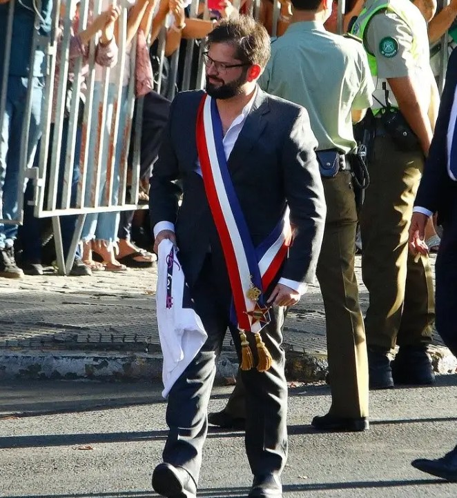 <a href="/GabrielBoric/">Gabriel Boric Font</a> Nunca mas chancho culiao nefasto, todo el mal se te devolverá de la peor manera, maldito hijo de puta  <a href="/GabrielBoric/">Gabriel Boric Font</a>