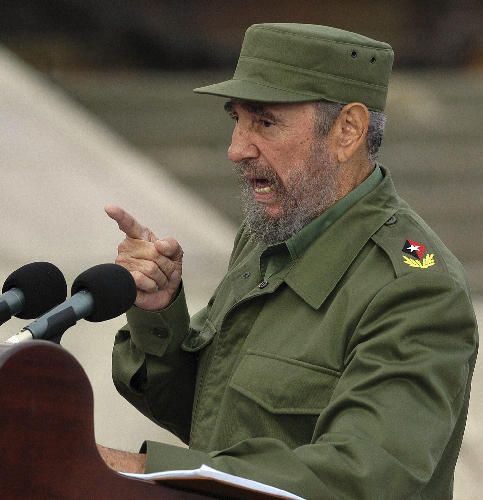🗣️| #100AñosConFidel: "Son las ideas las que nos unen, son las ideas las que nos hacen pueblo combatiente, son las ideas las que nos hacen, ya no solo individualmente, sino colectivamente, revolucionarios". #LatiendoConFidel <a href="/JHGcasanova/">julio Heriberto Gómez Casanova</a>