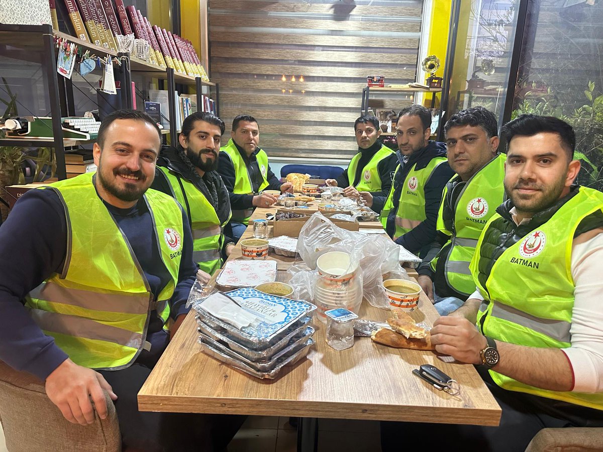 TÜGŞAV BATMAN tweet media