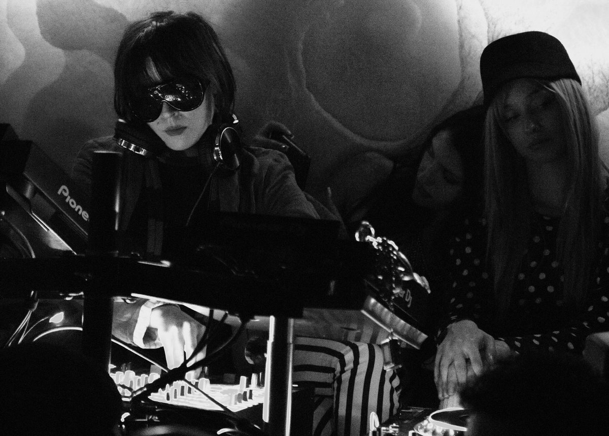 Dorian Electra tweet media