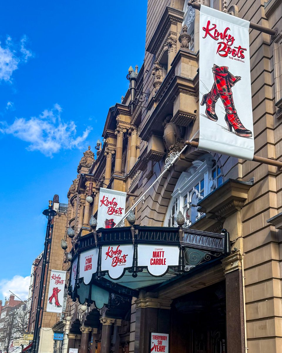 kinkyboots_uk's tweet photo. Just let your eyes explore... 😘

The @LondonColiseum has a FABULOUS new look! 💋👠 https://t.co/mYaN6GT8bM