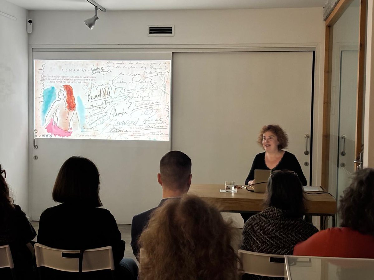 Tarda fantàstica a la Fundació dedicada a Anita Solà d’Imbert 🎨
Gràcies a la historiadora de l'art Sílvia Muñoz d'Imbert (<a href="/SilviaMdI/">Sílvia Muñoz d'Imbert</a>) per una xerrada magistral i emotiva. Va ser un privilegi conèixer el llegat pictòric i el compromís cultural de la teva àvia.

#8M #DonesArtistes