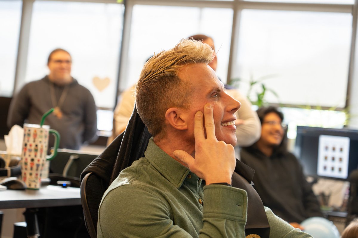 Ryan Leckey tweet media