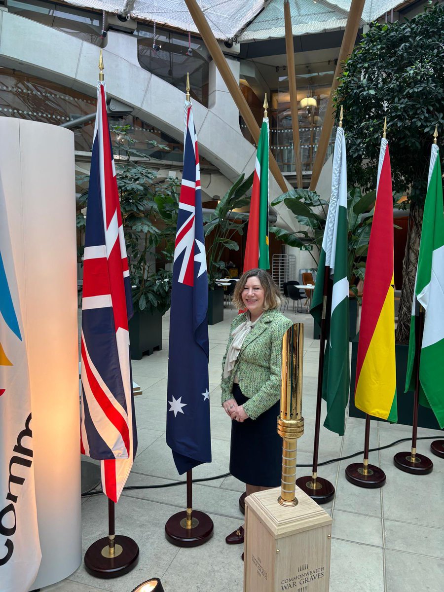 Australia House tweet media