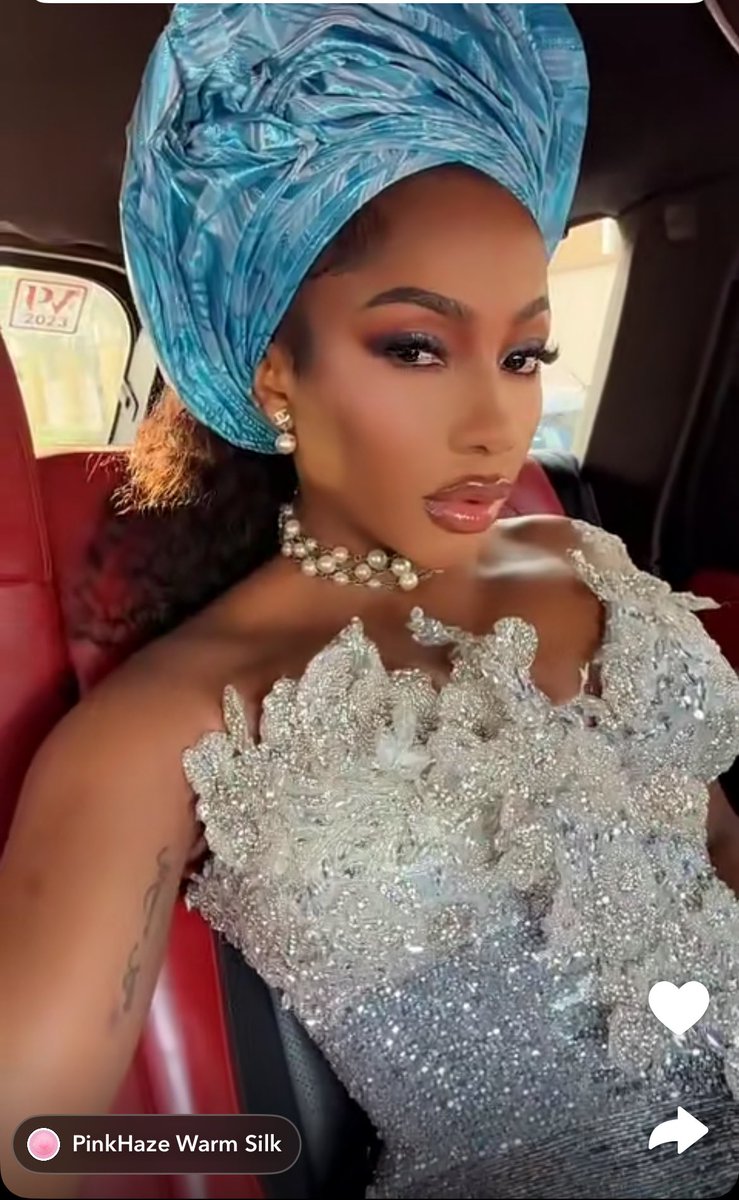 OppongRenelle's tweet image. LAMBORGHINI MERCY 🩵🩶🩵

#MercyEke 
#MeetThedapsons