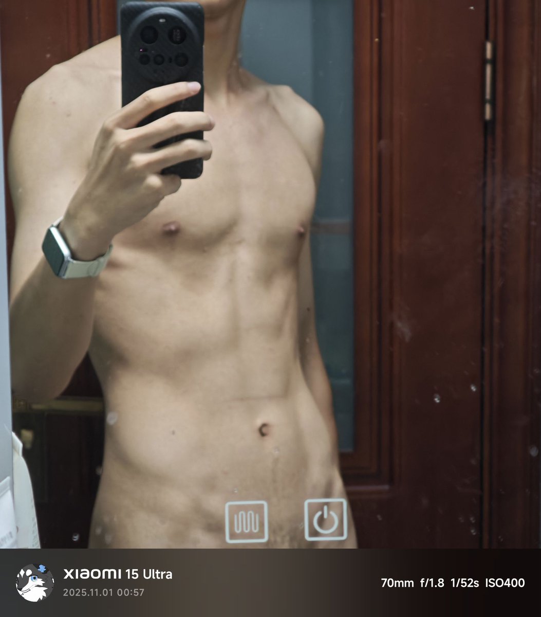 Azurewolf tweet media