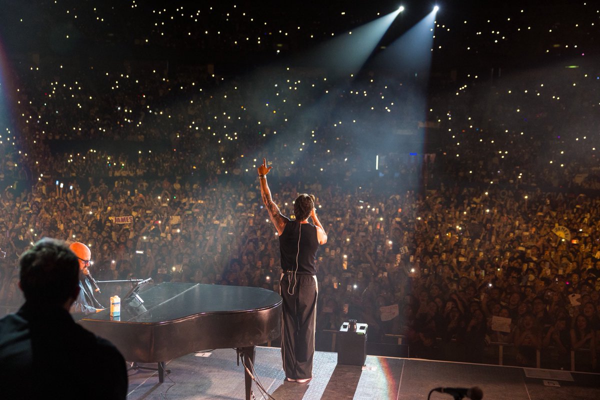 James Maslow tweet media