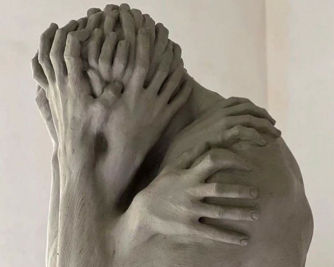 findshimselfbetweenhiswords tweet media