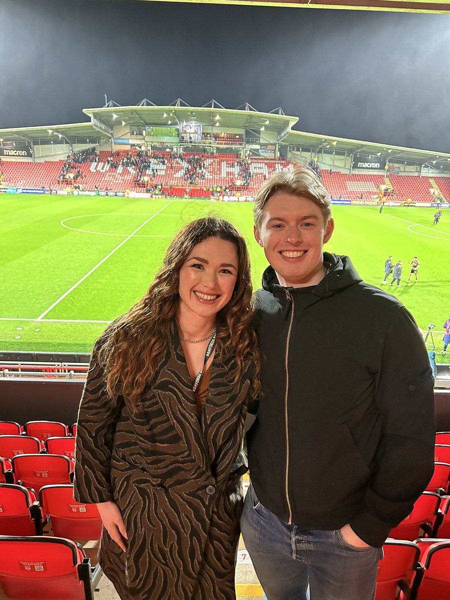 Bobbi Huyton tweet media