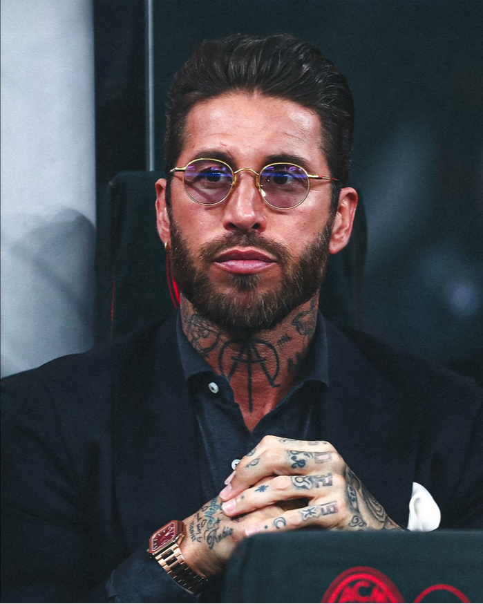 FatouDiallo1205's tweet image. 😎😎Le Plus Grand Axe et Capitaine Du monde Entier❤️❤️

@followers @alaune @toutlemonde #football #Ramos #realmadrid #PSG #spagne