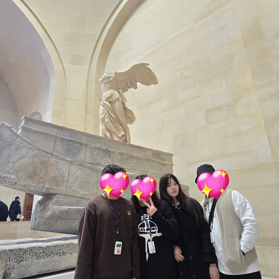 rora pics tweet media